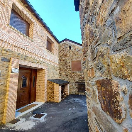 הוילה Santa Marina del Sil Casa Honorio מראה חיצוני תמונה